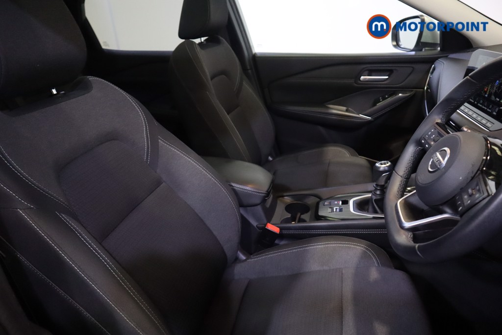 Nissan Qashqai N-Connecta Manual Petrol SUV - Stock Number (1548877) - 6th supplementary image