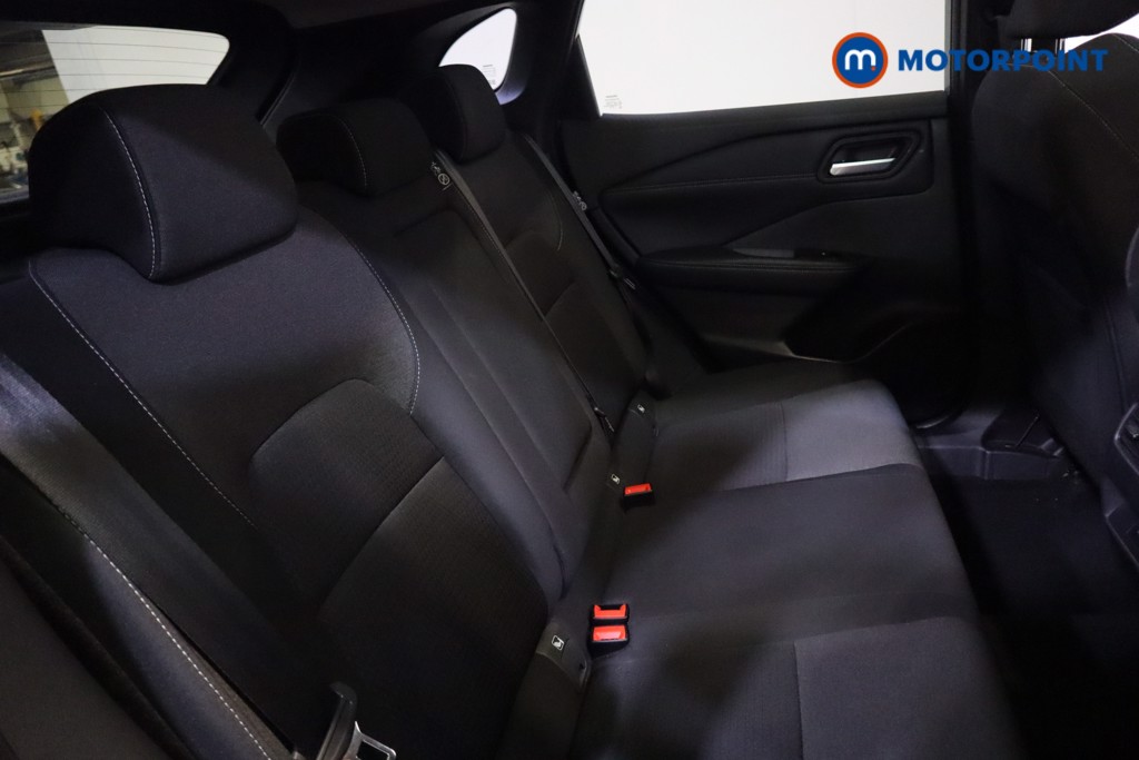 Nissan Qashqai N-Connecta Manual Petrol SUV - Stock Number (1548877) - 7th supplementary image