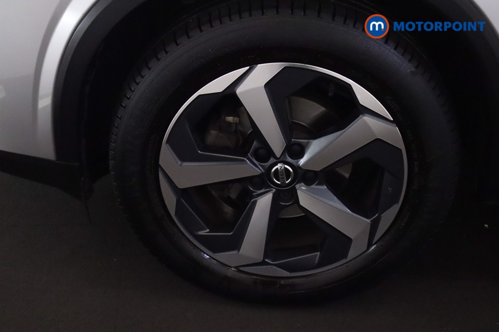 Nissan Qashqai N-Connecta Manual Petrol SUV - Stock Number (1548877) - 10th supplementary image