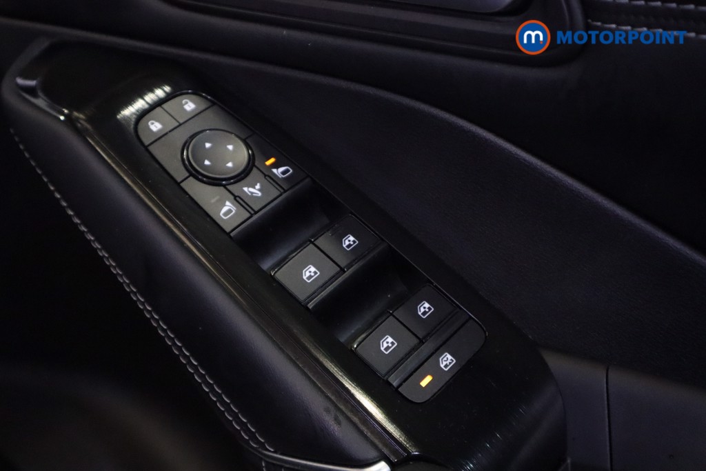 Nissan Qashqai N-Connecta Manual Petrol SUV - Stock Number (1548877) - 13th supplementary image