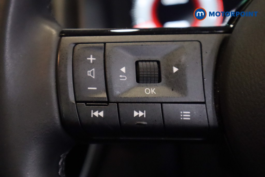 Nissan Qashqai N-Connecta Manual Petrol SUV - Stock Number (1548877) - 14th supplementary image