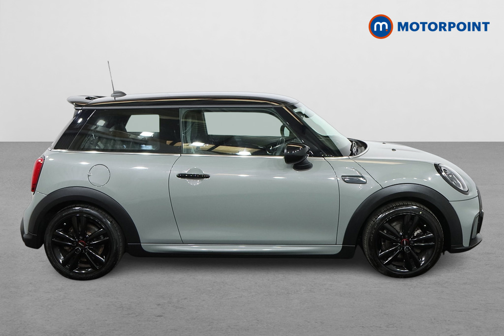 Mini Hatchback Cooper Sport Manual Petrol Hatchback - Stock Number (1549116) - Drivers side
