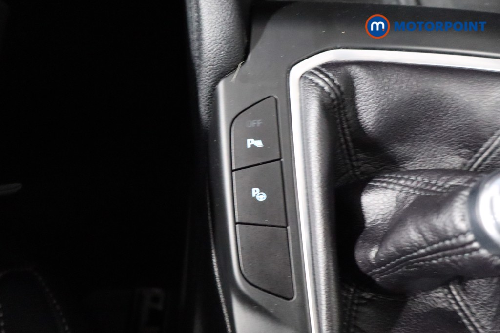 Ford Kuga Titanium First Edition Manual Petrol SUV - Stock Number (1549408) - 17th supplementary image