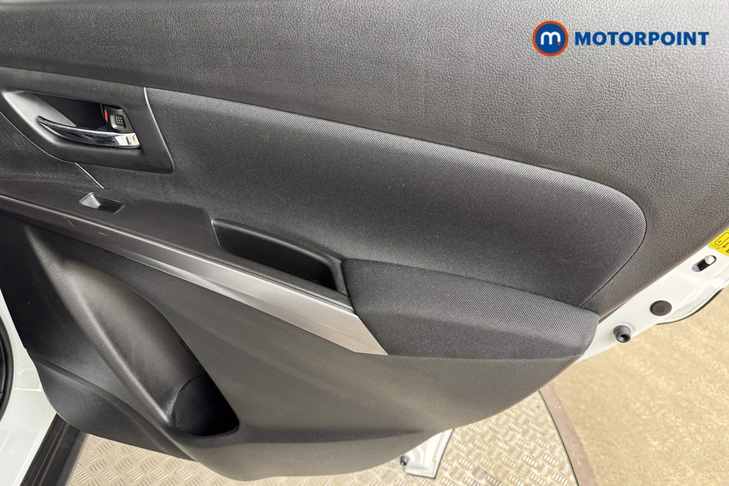 Suzuki S-Cross Motion Manual Petrol-Electric Hybrid SUV - Stock Number (1549799) - 16th supplementary image