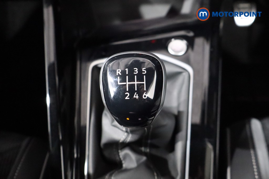 Volkswagen Golf R-Line Manual Petrol Hatchback - Stock Number (1550370) - 15th supplementary image