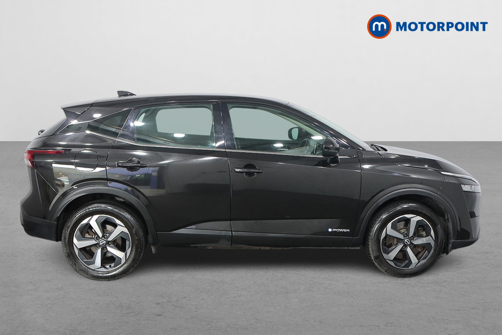 Nissan Qashqai Acenta Premium Automatic Petrol-Electric Hybrid SUV - Stock Number (1530346) - Drivers side