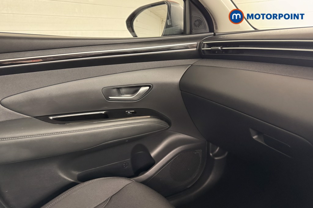 Hyundai Tucson Premium Manual Petrol SUV - Stock Number (1534002) - 12th supplementary image
