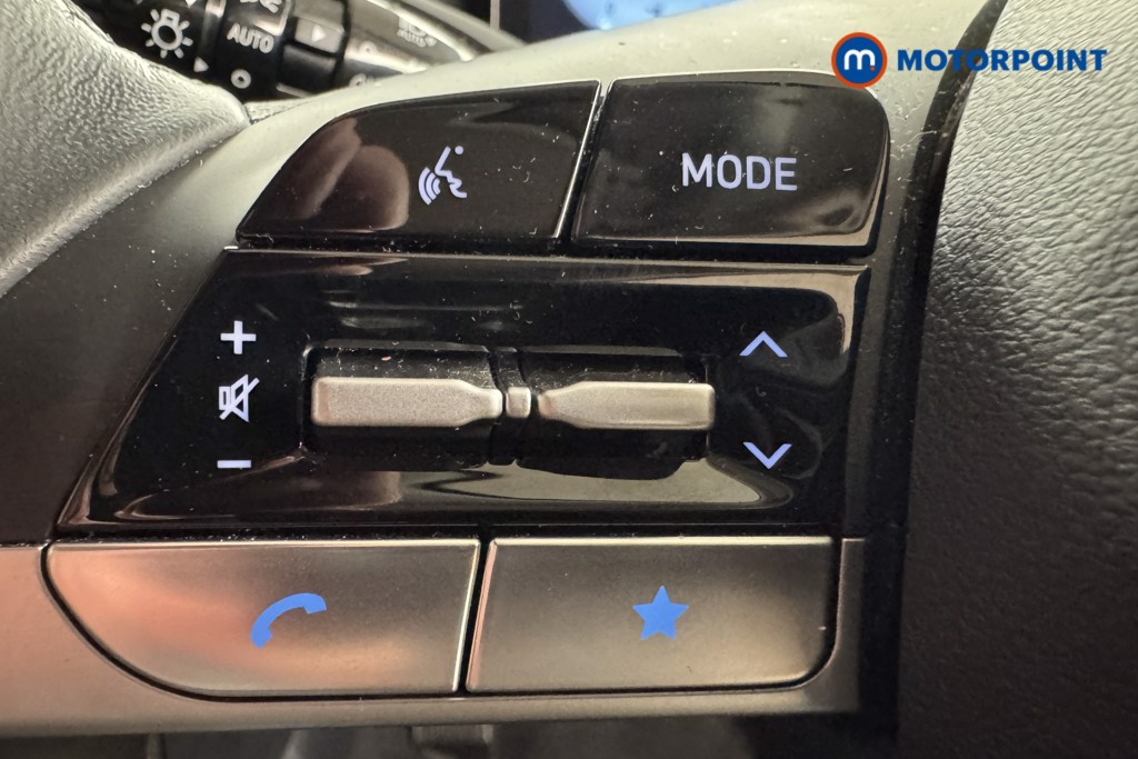 Hyundai Tucson Premium Manual Petrol SUV - Stock Number (1534002) - 13th supplementary image