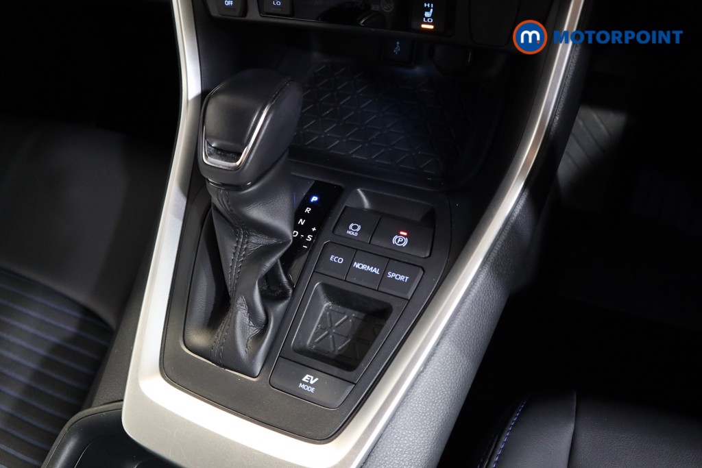 Toyota Rav4 Dynamic Automatic Petrol-Electric Hybrid SUV - Stock Number (1534460) - 8th supplementary image