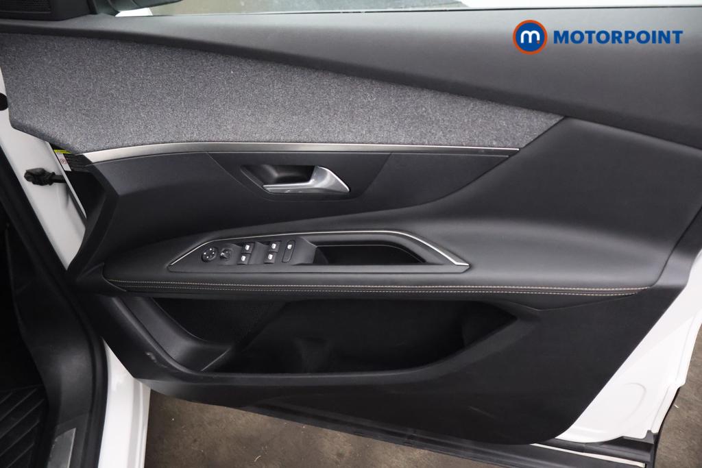 Peugeot 3008 Gt Line Premium Automatic Diesel SUV - Stock Number (1536624) - 9th supplementary image