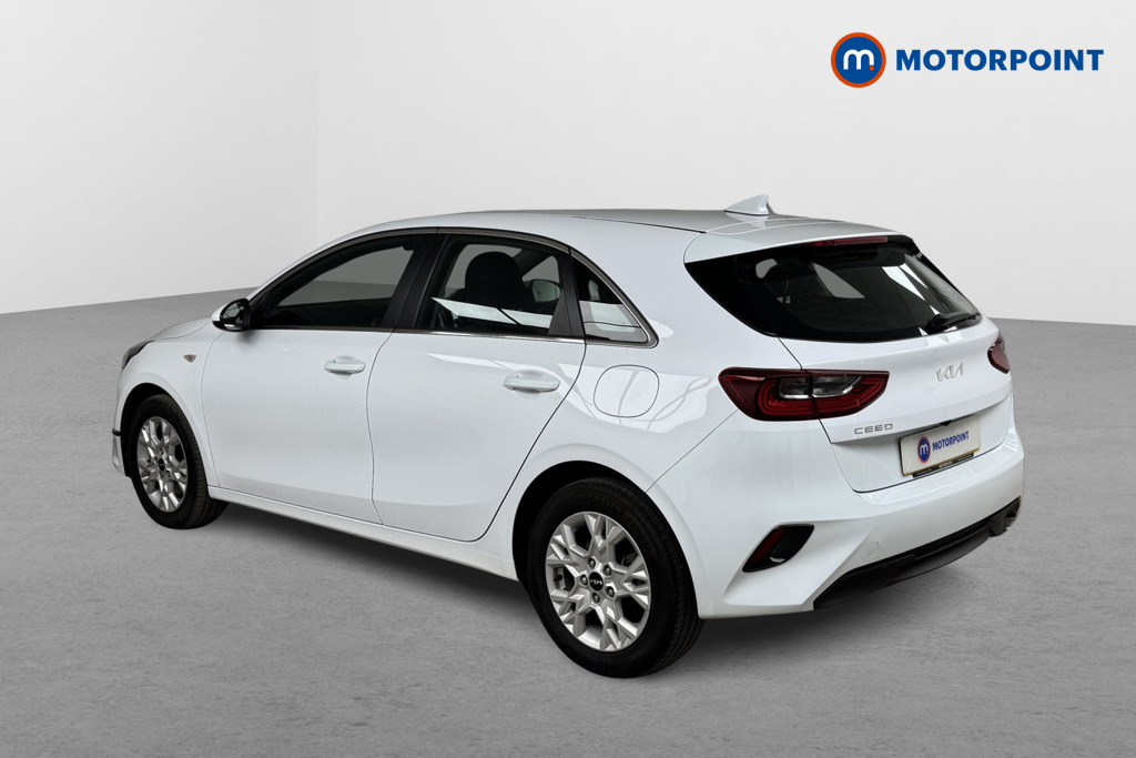 KIA Ceed 2 Manual Petrol Hatchback - Stock Number (1537190) - Passenger side rear corner