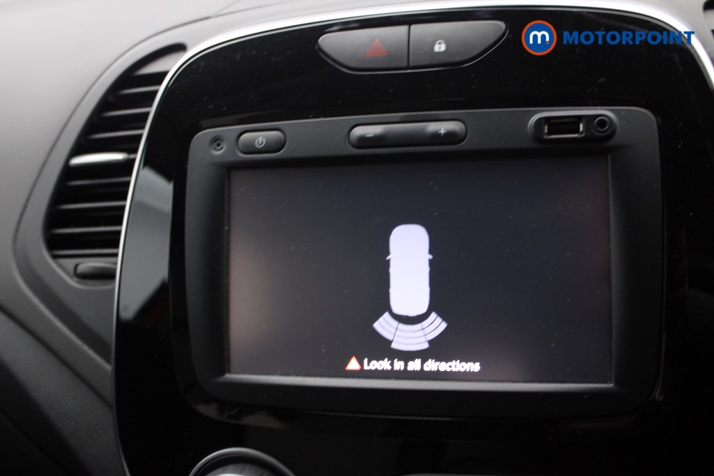 Renault Captur Iconic Manual Petrol SUV - Stock Number (1539220) - 7th supplementary image