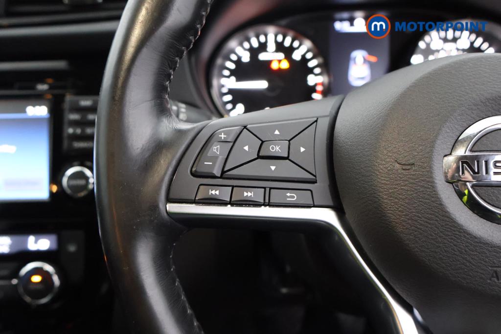 Nissan X-Trail N-Connecta Manual Diesel SUV - Stock Number (1541417) - 2nd supplementary image