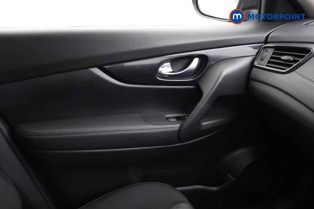 Nissan X-Trail N-Connecta Manual Diesel SUV - Stock Number (1541417) - 8th supplementary image