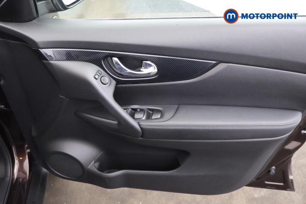 Nissan X-Trail N-Connecta Manual Diesel SUV - Stock Number (1541417) - 9th supplementary image