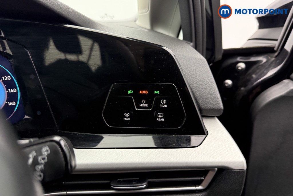 Volkswagen Golf Life Manual Petrol Hatchback - Stock Number (1543050) - 15th supplementary image