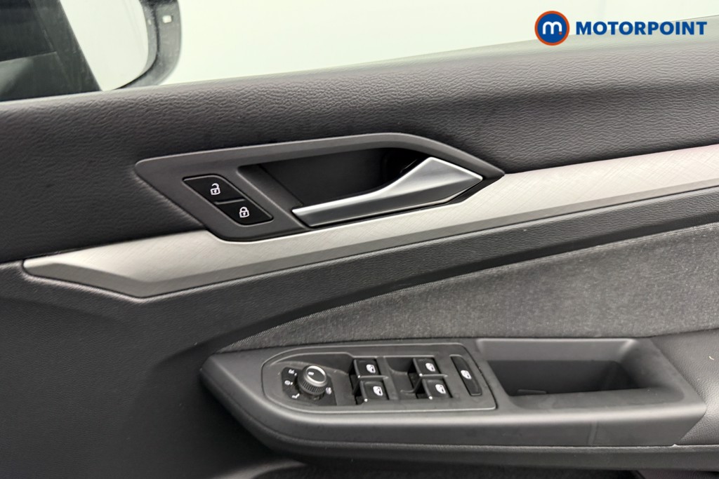 Volkswagen Golf Life Manual Petrol Hatchback - Stock Number (1543050) - 16th supplementary image