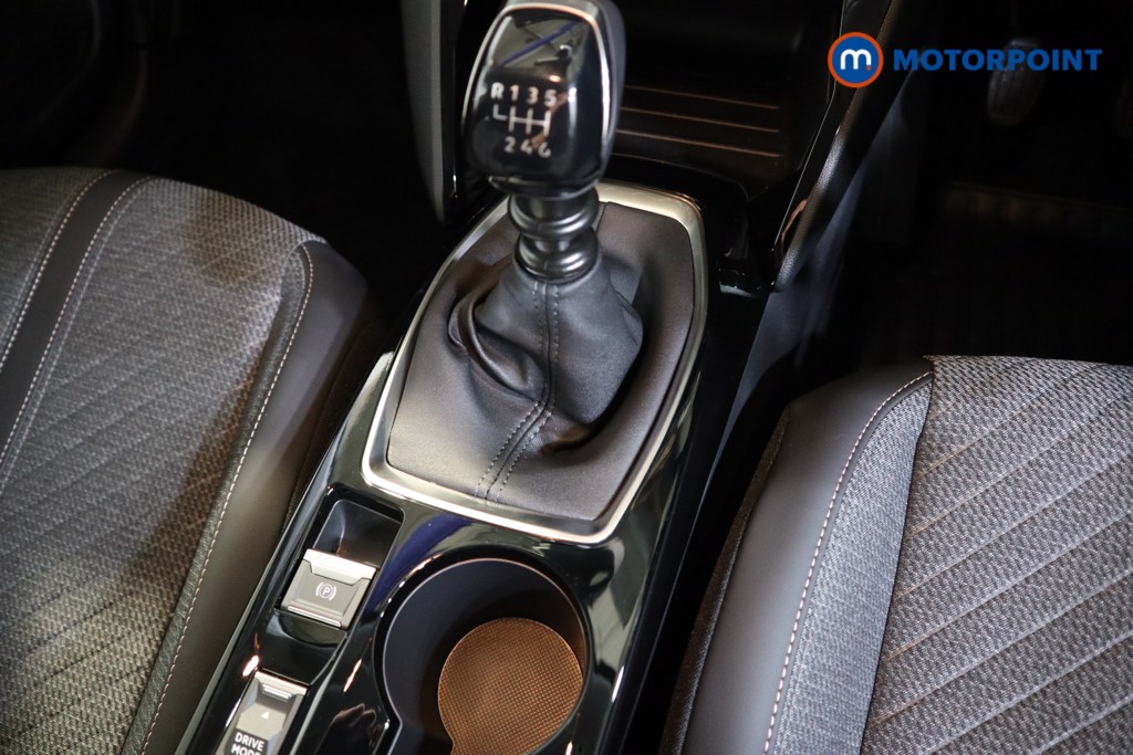 Peugeot 208 Allure Manual Petrol Hatchback - Stock Number (1544806) - 8th supplementary image