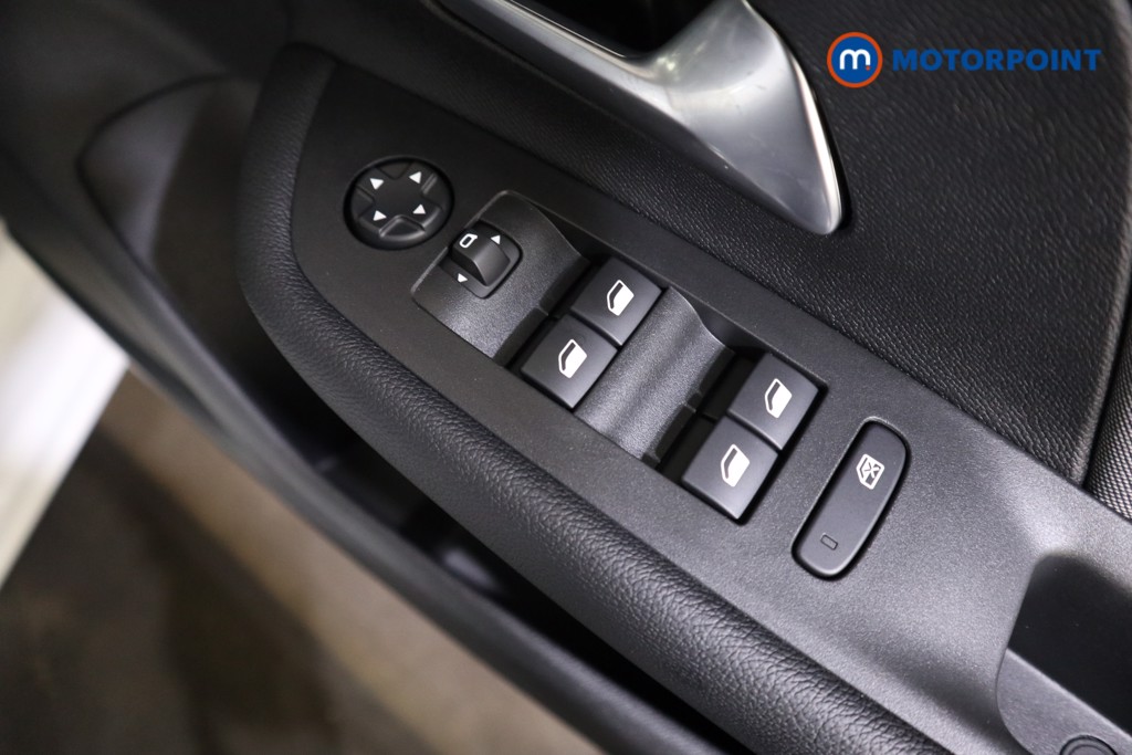 Vauxhall Mokka Griffin Manual Petrol SUV - Stock Number (1544837) - 9th supplementary image