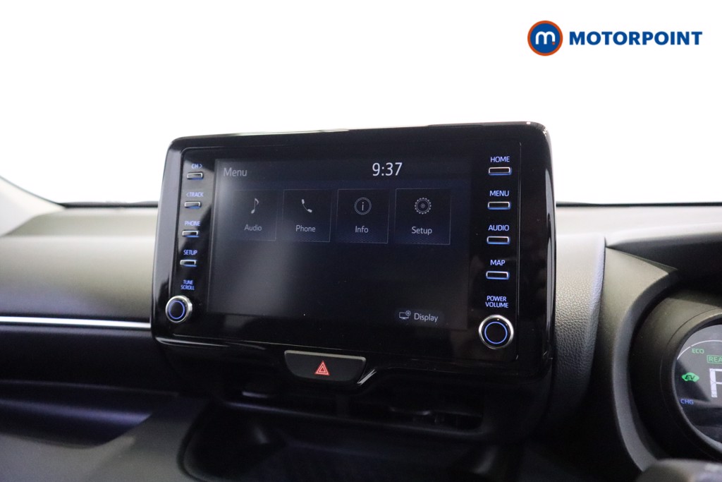 Toyota Yaris Design Automatic Petrol-Electric Hybrid Hatchback - Stock Number (1545307) - 15th supplementary image