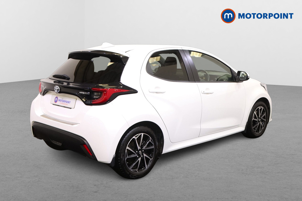 Toyota Yaris Design Automatic Petrol-Electric Hybrid Hatchback - Stock Number (1545307) - Drivers side rear corner
