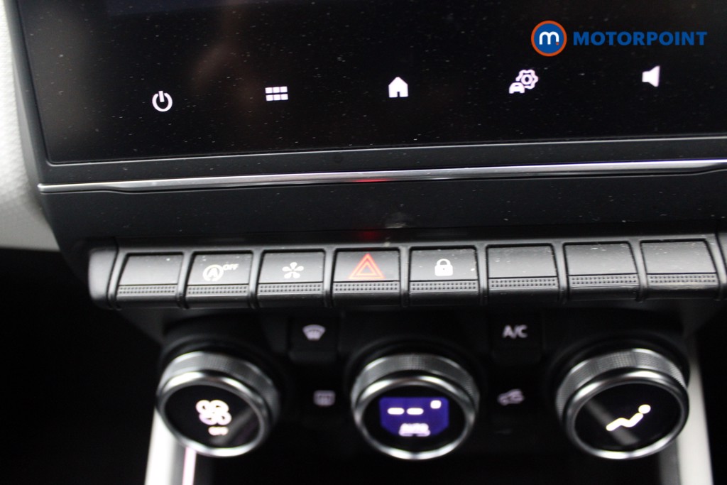 Renault Clio Techno Manual Petrol Hatchback - Stock Number (1545712) - 8th supplementary image