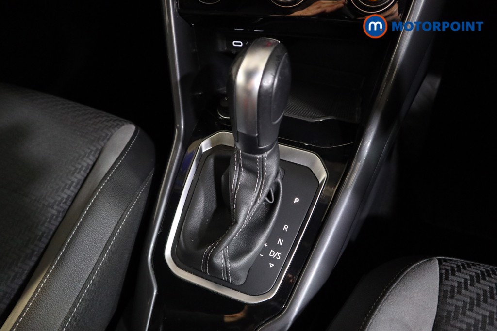 Volkswagen T-Roc R-Line Automatic Petrol SUV - Stock Number (1546419) - 9th supplementary image