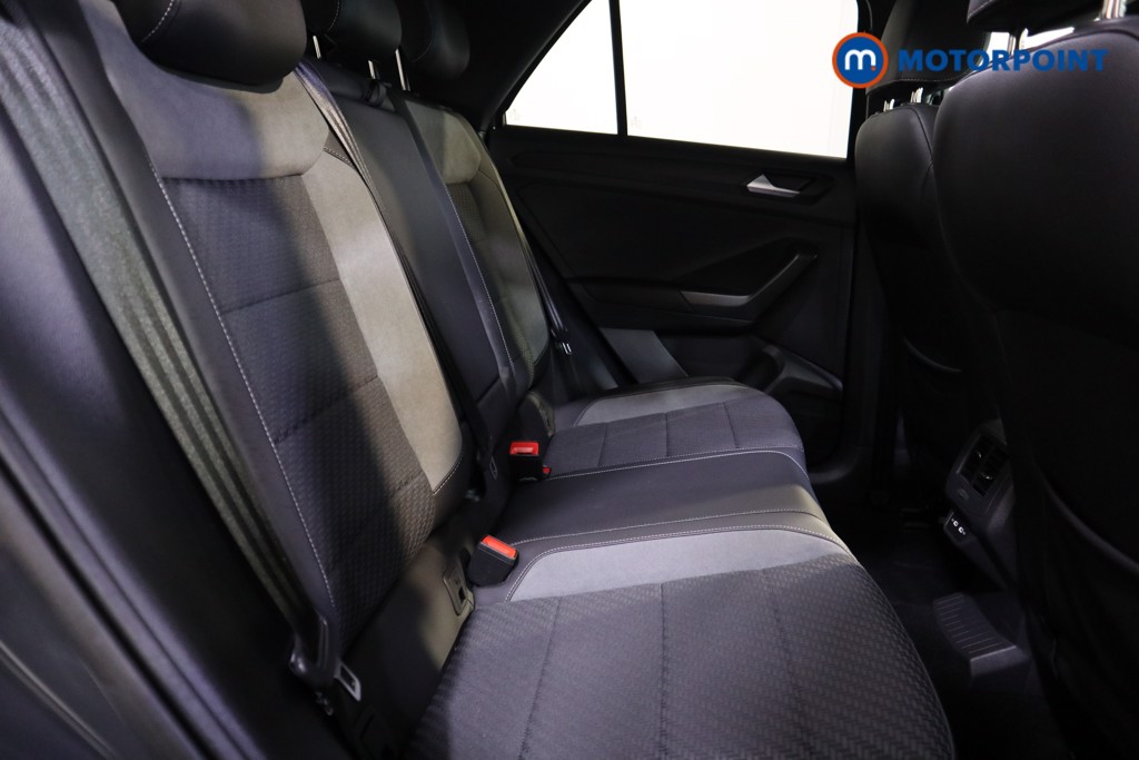 Volkswagen T-Roc R-Line Automatic Petrol SUV - Stock Number (1546419) - 15th supplementary image