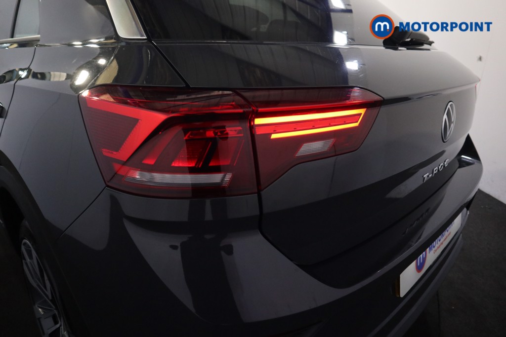 Volkswagen T-Roc R-Line Automatic Petrol SUV - Stock Number (1546419) - 23rd supplementary image