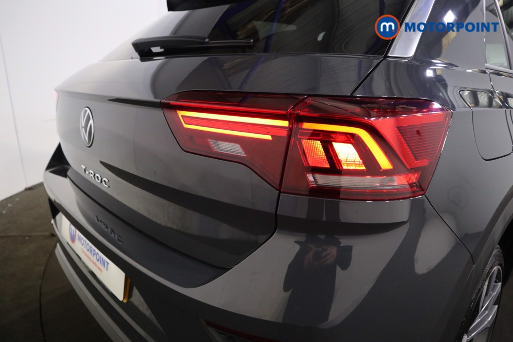 Volkswagen T-Roc R-Line Automatic Petrol SUV - Stock Number (1546419) - 24th supplementary image