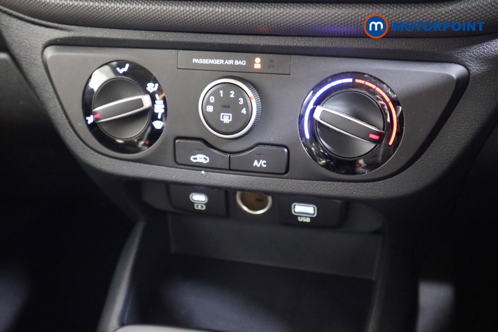 Hyundai I10 Advance Automatic Petrol Hatchback - Stock Number (1547257) - 7th supplementary image