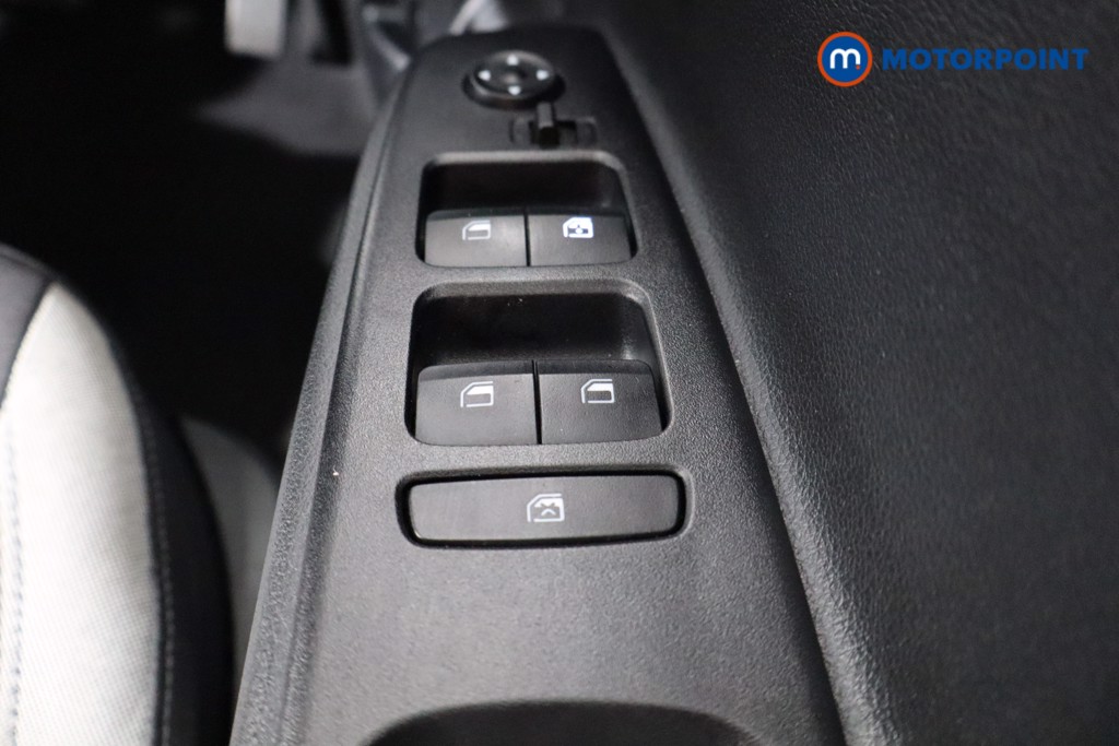 Hyundai I10 Advance Automatic Petrol Hatchback - Stock Number (1547267) - 17th supplementary image