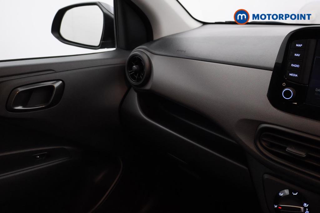Hyundai I10 Advance Automatic Petrol Hatchback - Stock Number (1547271) - 7th supplementary image