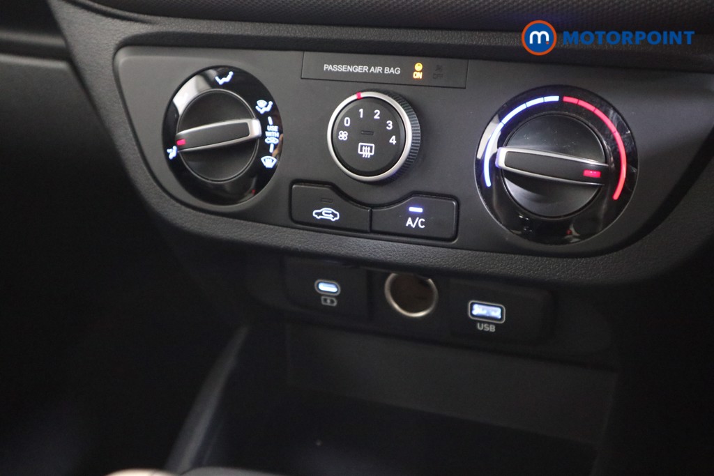 Hyundai I10 Advance Automatic Petrol Hatchback - Stock Number (1547279) - 7th supplementary image