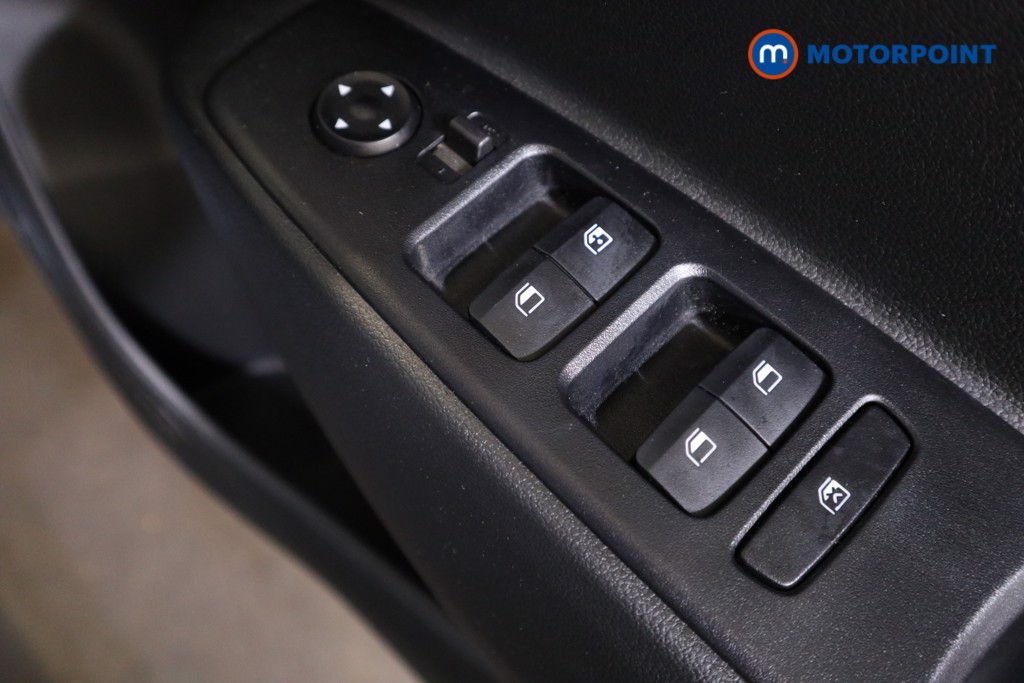 Hyundai I10 Advance Automatic Petrol Hatchback - Stock Number (1547279) - 9th supplementary image