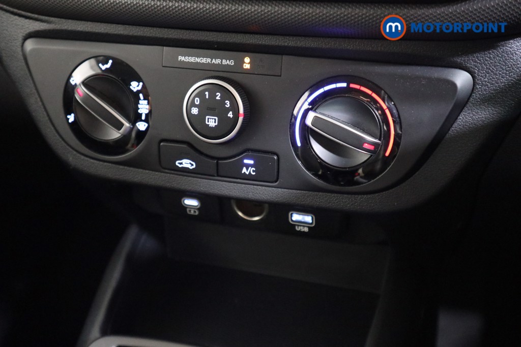 Hyundai I10 Advance Automatic Petrol Hatchback - Stock Number (1547288) - 7th supplementary image