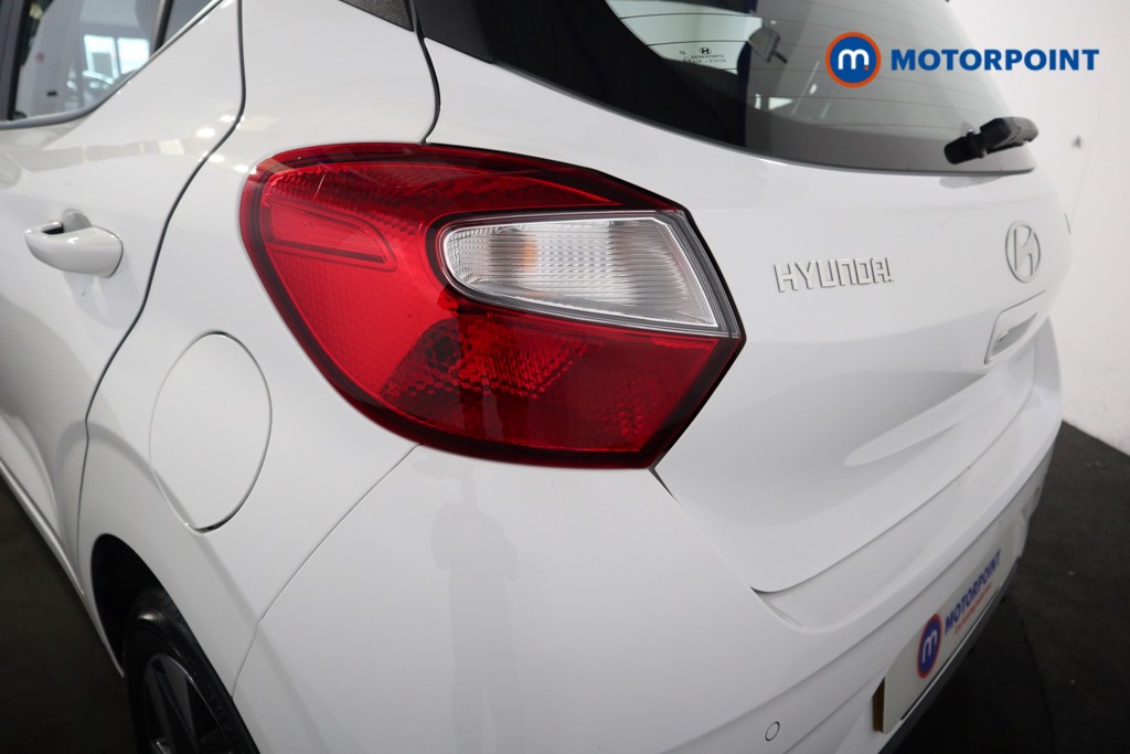 Hyundai I10 Advance Automatic Petrol Hatchback - Stock Number (1547288) - 19th supplementary image