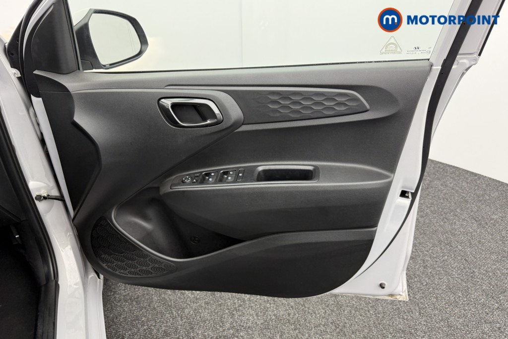 Hyundai I10 Premium Automatic Petrol Hatchback - Stock Number (1547301) - 18th supplementary image