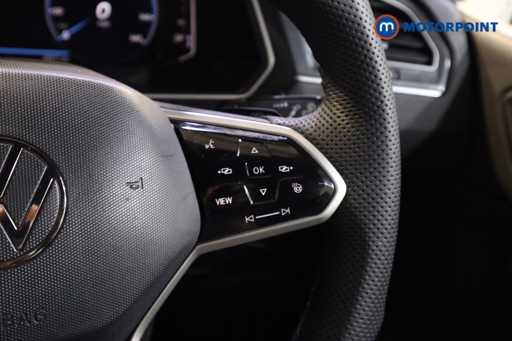 Volkswagen Tiguan R-Line Automatic Diesel SUV - Stock Number (1547365) - 4th supplementary image