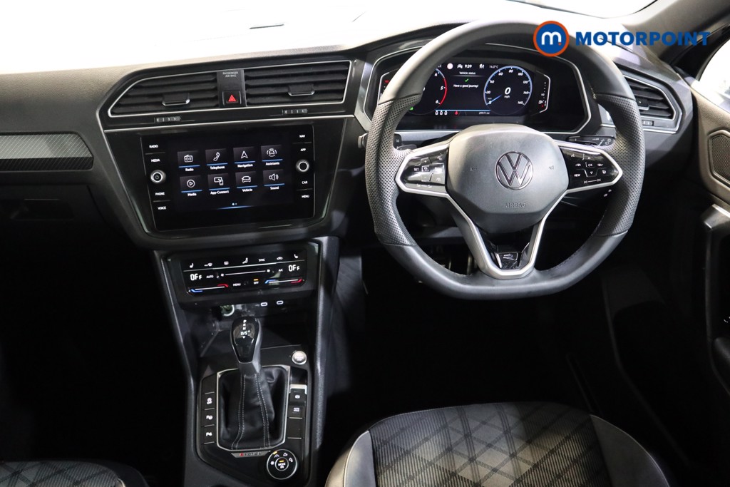 Volkswagen Tiguan R-Line Automatic Diesel SUV - Stock Number (1547365) - 1st supplementary image