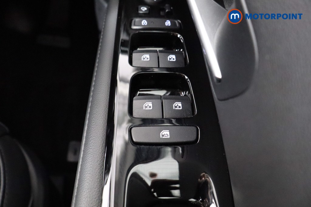 Hyundai Tucson Ultimate Automatic Petrol-Electric Hybrid SUV - Stock Number (1547370) - 17th supplementary image