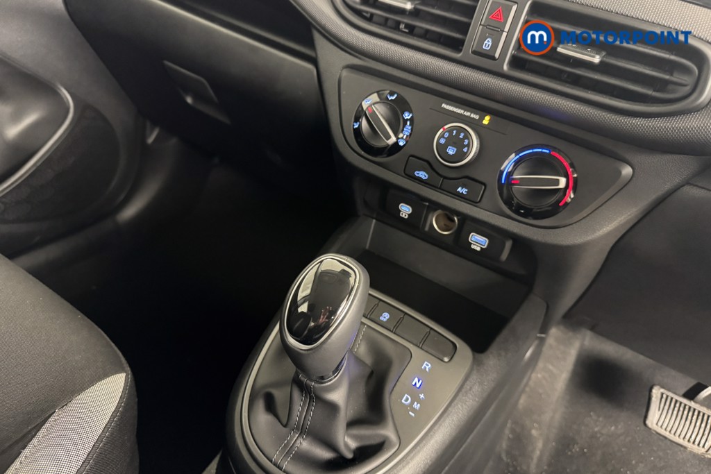 Hyundai I10 Advance Automatic Petrol Hatchback - Stock Number (1547521) - 11th supplementary image
