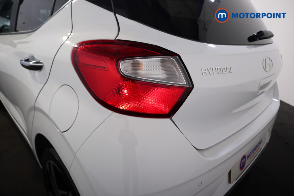 Hyundai I10 Premium Automatic Petrol Hatchback - Stock Number (1547539) - 19th supplementary image