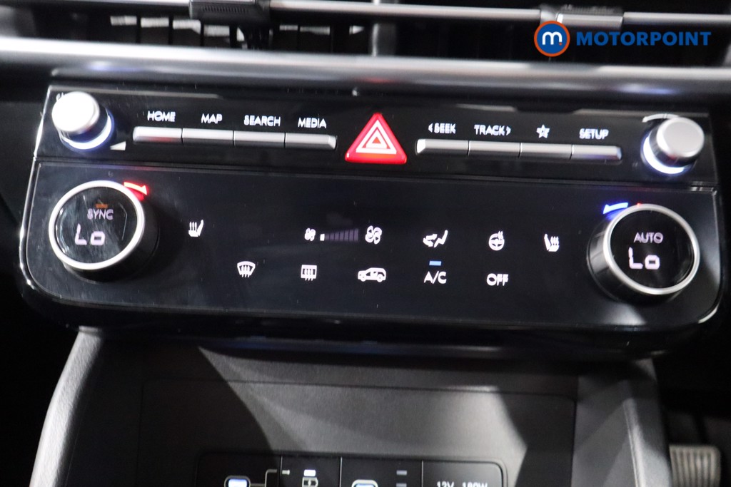 Hyundai Tucson Premium Manual Petrol SUV - Stock Number (1547593) - 14th supplementary image