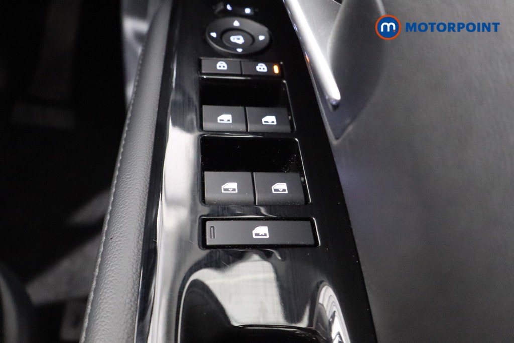 Hyundai Tucson Premium Manual Petrol SUV - Stock Number (1547609) - 17th supplementary image