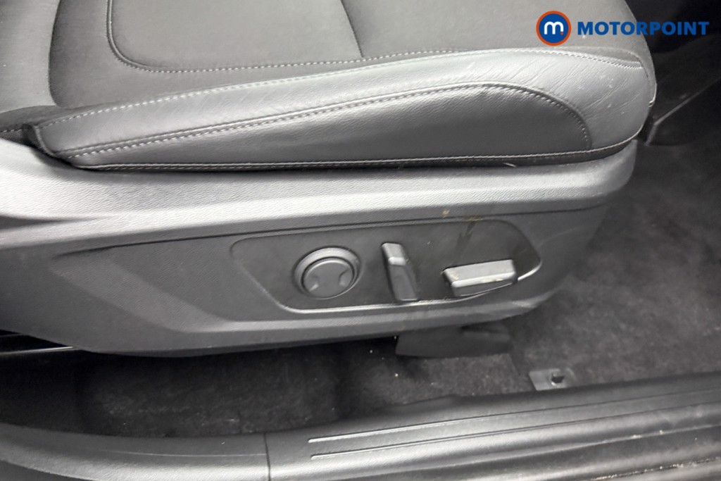 Hyundai Tucson Premium Manual Petrol SUV - Stock Number (1547627) - 17th supplementary image