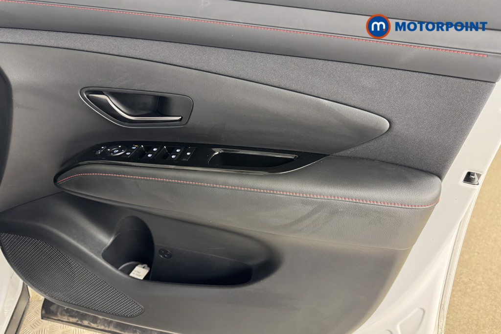 Hyundai Tucson N Line Manual Petrol SUV - Stock Number (1547643) - 17th supplementary image