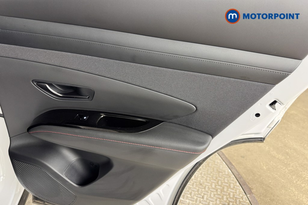 Hyundai Tucson N Line Manual Petrol SUV - Stock Number (1547643) - 18th supplementary image