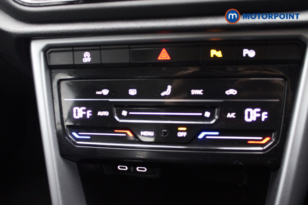 Volkswagen T-Roc Life Manual Petrol SUV - Stock Number (1548198) - 9th supplementary image