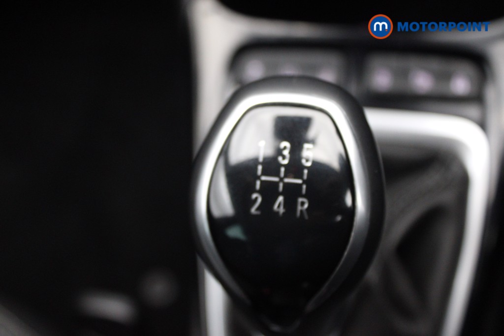 Vauxhall Crossland Griffin Manual Petrol SUV - Stock Number (1548201) - 9th supplementary image